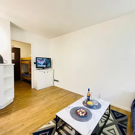Le Chevrefeuille - Easystay83 Апартаменты *